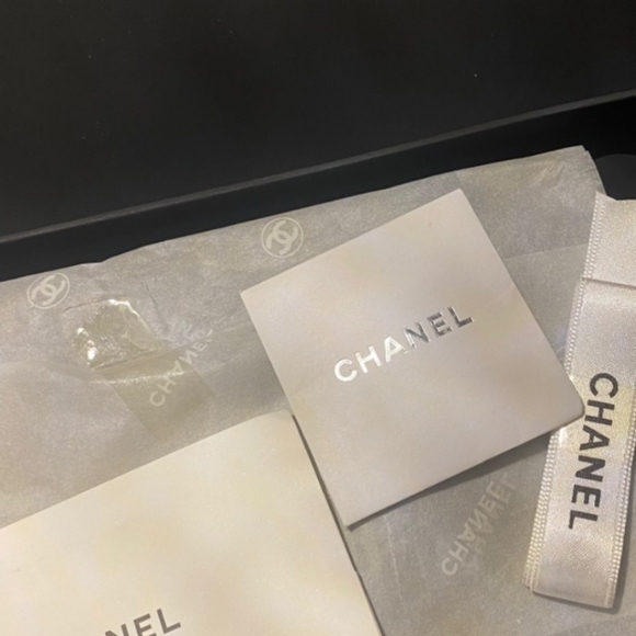 Chanel Black Leather Handbag - Picture 6 of 6